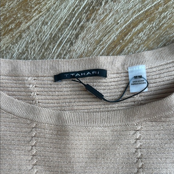 NWOT T Tahari Women's Beige Sweater - Picture 2 of 7